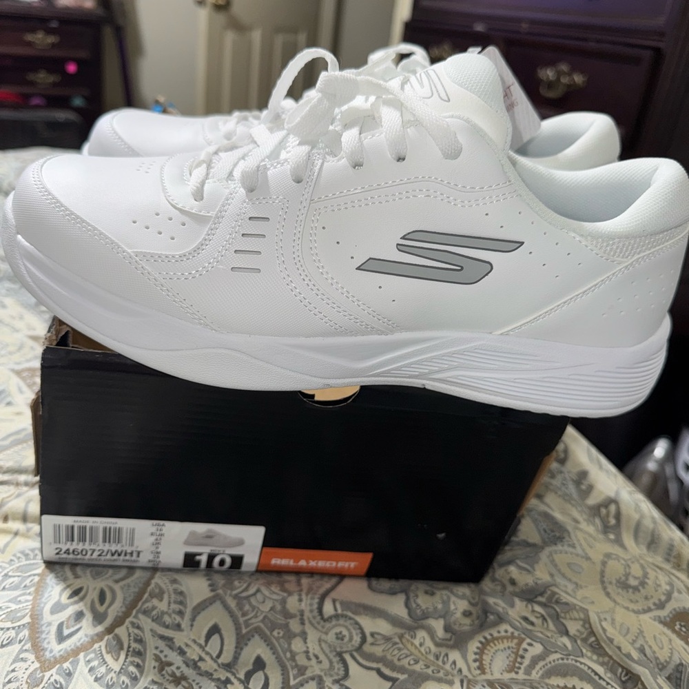 Skechers White Relaxed Fit Pickleball Sneakers